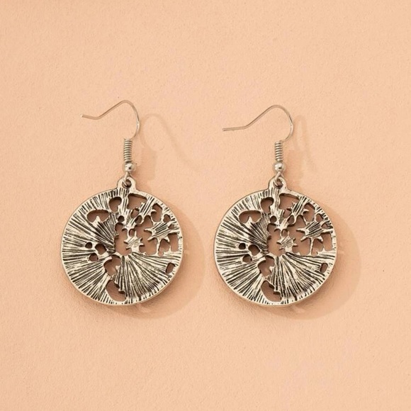 3/$30 NEW! Sun Moon Drop Earrings Antique Silver Celestial Cute Dainty - Picture 4 of 5